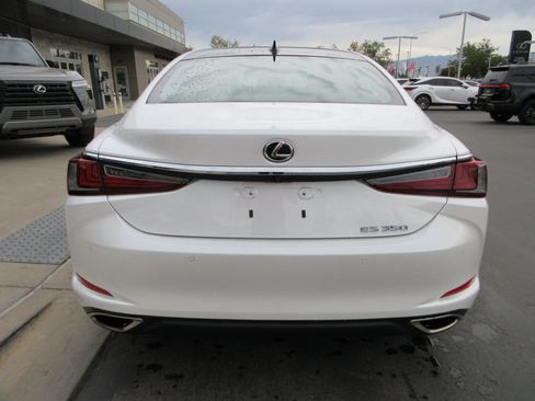 Used 2025 Lexus ES 350 w/ Premium Package FWD image 7