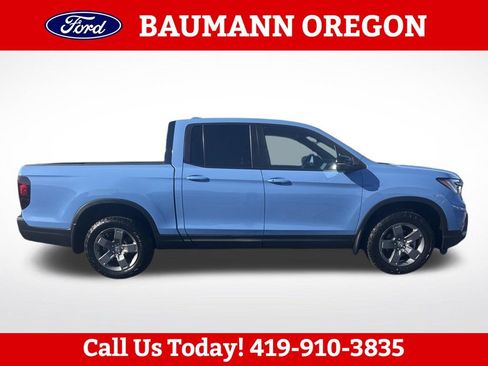 Used 2024 Honda Ridgeline TrailSport image 2