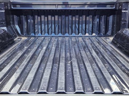 Used 2024 Chevrolet Silverado 1500 LT AWD/4WD image 27