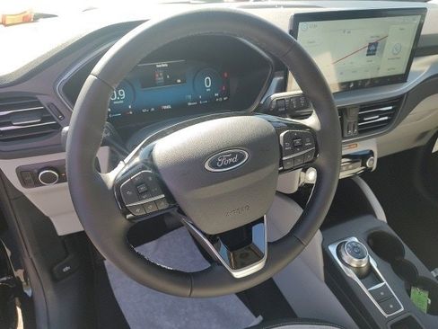New 2025 Ford Escape Active w/ Active Premium Tech Pack image 15