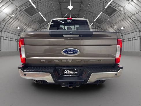 Used 2019 Ford F250 Lariat w/ Lariat Value Package AWD/4WD image 4