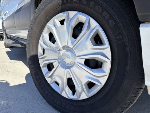 Used 2023 Ford Transit 350 XLT image 7