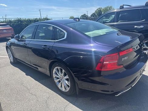 Used 2017 Volvo S90 T6 Momentum w/ Vision Package AWD/4WD image 9