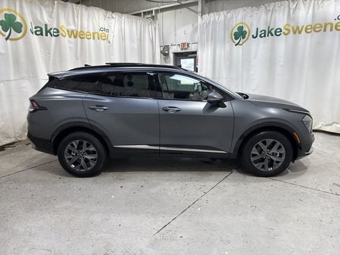 Certified 2025 Kia Sportage SX Prestige AWD/4WD image 16