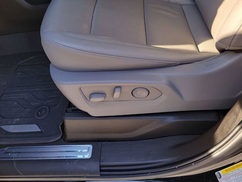 Used 2024 GMC Sierra 1500 SLT w/ SLT Premium Plus Package image 15