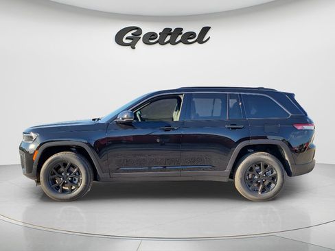 New 2026 Jeep Grand Cherokee Altitude RWD image 15