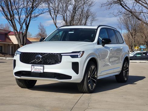 New 2026 Volvo XC90 T8 Ultra w/ Protection Package image 3