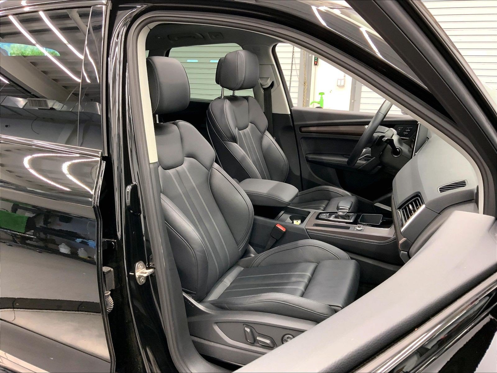 Certified 2023 Audi Q5 2.0T Premium Plus w/ Premium Plus Package AWD/4WD image 6