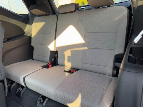 New 2026 Chevrolet Traverse LT w/ Sun and Wheel Package image 9