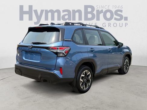 Certified 2025 Subaru Forester AWD/4WD image 3