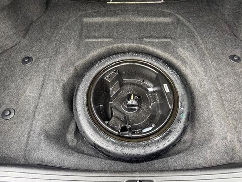 Used 2002 Cadillac De Ville Sedan w/ Comfort/Convenience Pkg image 21