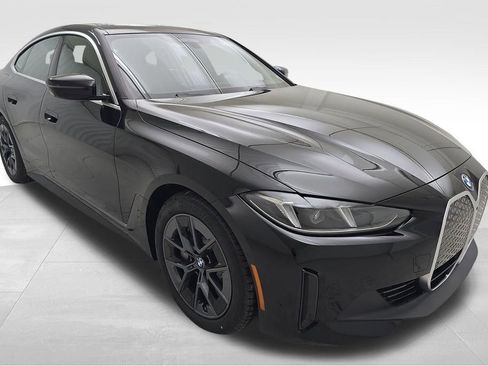 New 2025 BMW i4 xDrive40i w/ Premium Package image 2