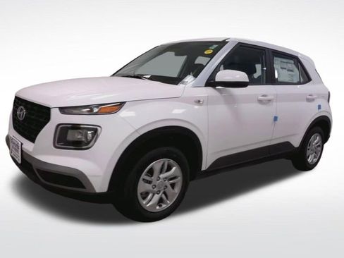 New 2026 Hyundai Venue SE image 4