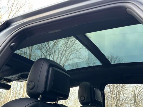 Used 2019 Porsche Macan image 17