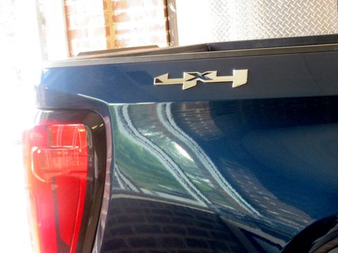 Used 2020 GMC Sierra 1500 SLE image 72