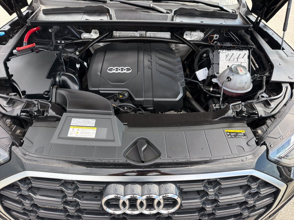 Used 2023 Audi Q5 2.0T Premium w/ Convenience Package AWD/4WD image 32
