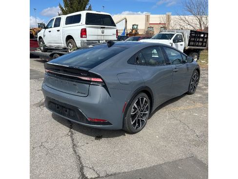 Used 2024 Toyota Prius Prime Premium w/ Advanced Technology Package image 3