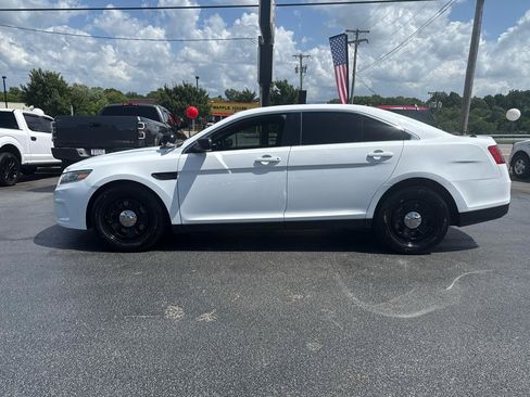 Used 2017 Ford Taurus Police Interceptor w/ Ready For The Road Package FWD image 1