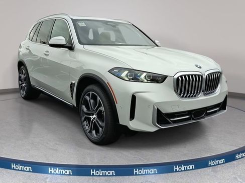 New 2026 BMW X5 xDrive40i w/ Premium Package image 3