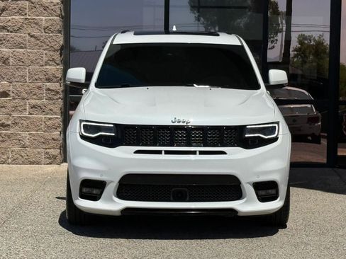 Used 2019 Jeep Grand Cherokee SRT image 19