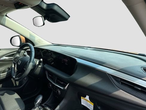 Used 2025 Buick Encore GX Preferred FWD image 21