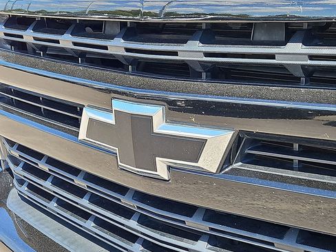 Used 2020 Chevrolet Silverado 1500 LT Trail Boss AWD/4WD image 37