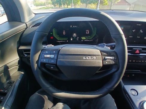 New 2026 Kia Sportage LX FWD image 14