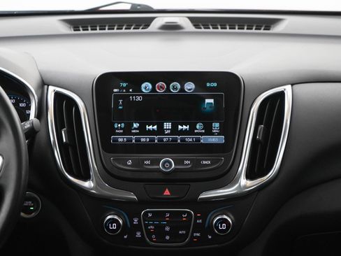 Used 2018 Chevrolet Equinox LT w/ Sun & Infotainment Package AWD/4WD image 15