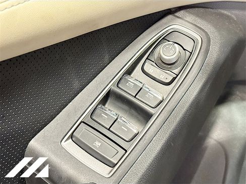 Certified 2022 Subaru Ascent Limited w/ Technology Package image 20