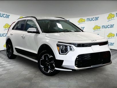 Used 2023 Kia Niro Wind w/ Wind Preserve Package