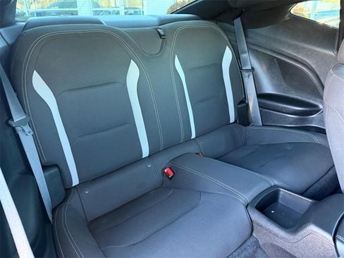 Used 2021 Chevrolet Camaro LT w/ RS Package image 9