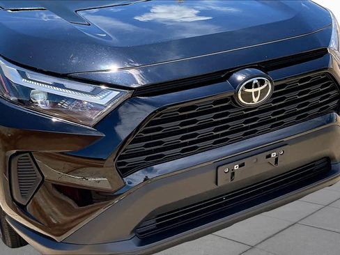 Certified 2025 Toyota RAV4 XLE w/ Convenience Package FWD image 30