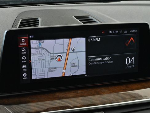 Used 2020 BMW 530i w/ Convenience Package RWD image 19