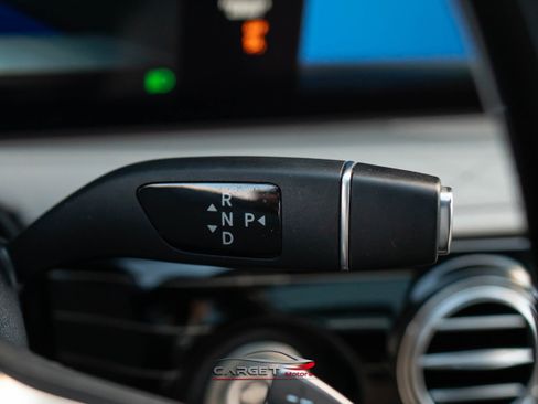 Used 2020 Mercedes-Benz S 560 Sedan image 25