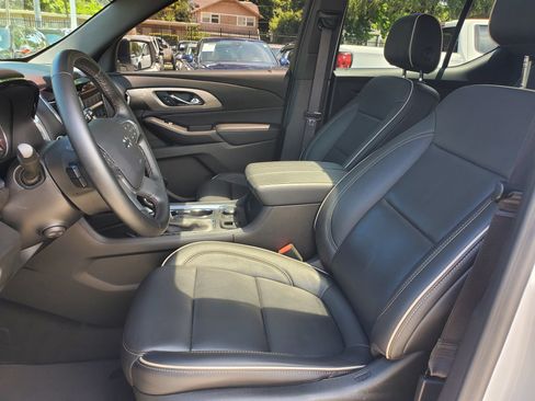 Used 2023 Chevrolet Traverse Premier w/ Redline Edition FWD image 21