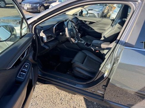 Used 2025 Subaru Outback Limited image 9