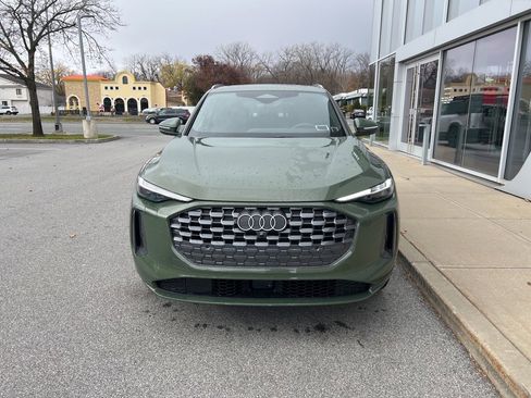 Used 2025 Audi Q5 Premium Plus w/ Premium Plus image 54