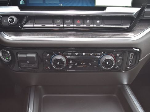 New 2026 Chevrolet Silverado 2500 LTZ w/ LTZ Convenience Package image 15