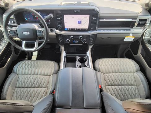 Certified 2026 Ford F350 Platinum w/ Platinum Plus Package image 15