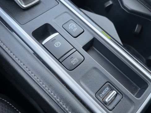 Used 2024 Nissan Pathfinder SV FWD image 31