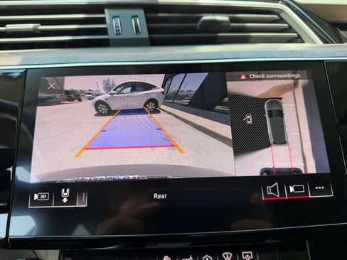 Used 2019 Audi e-tron Prestige w/ Prestige Package AWD/4WD image 48