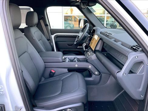 New 2026 Land Rover Defender 130 S AWD/4WD image 32