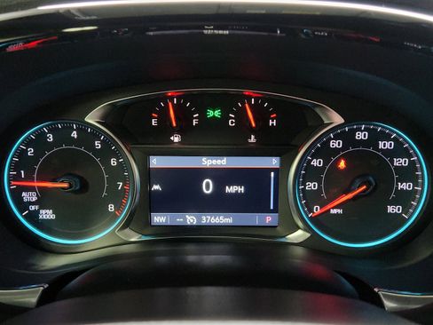 Used 2023 Chevrolet Traverse LT image 19