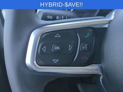 Used 2025 Jeep Wrangler Unlimited Sahara w/ Safety Group AWD/4WD image 17
