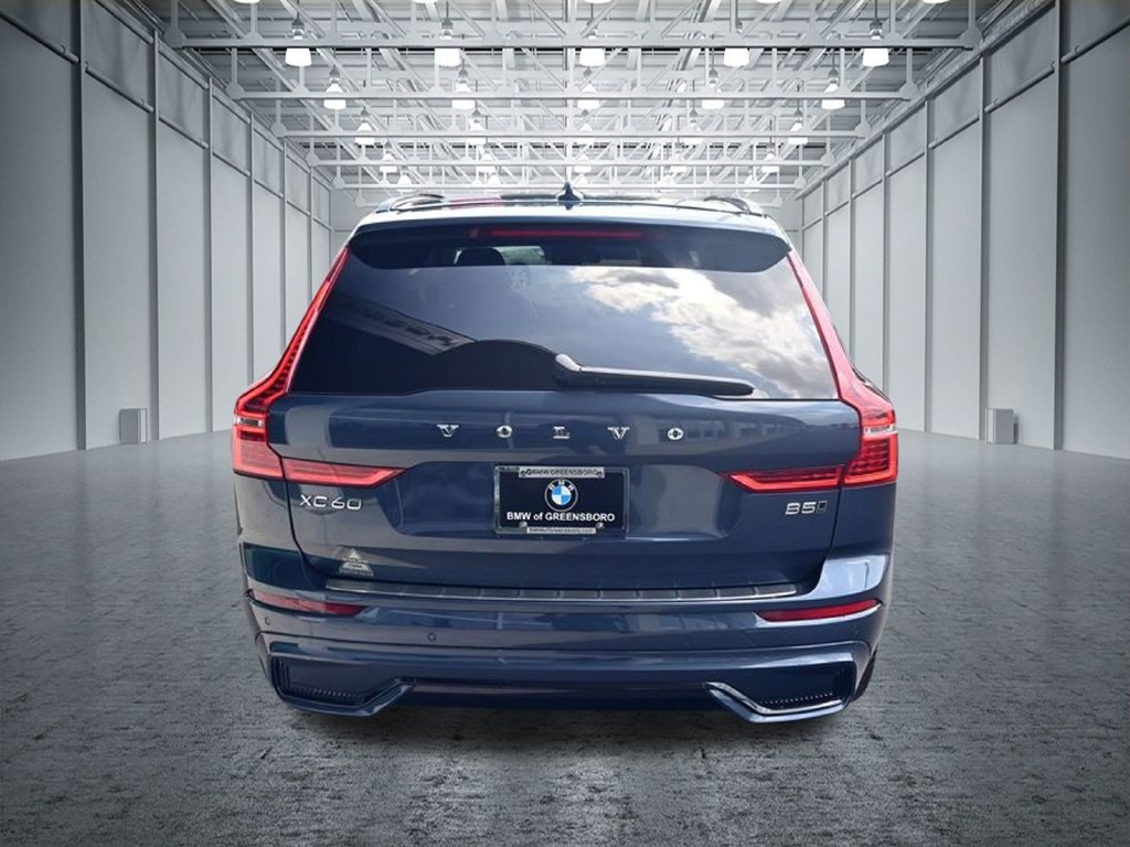 Used 2024 Volvo XC60 B5 Ultimate w/ Protection Package Premier AWD/4WD image 10