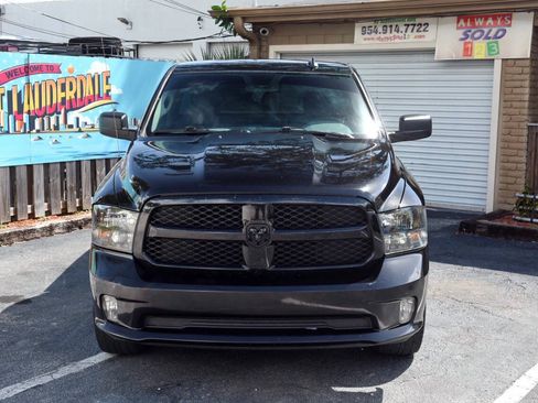 Used 2019 RAM 1500 Express w/ Express Value Package RWD image 3
