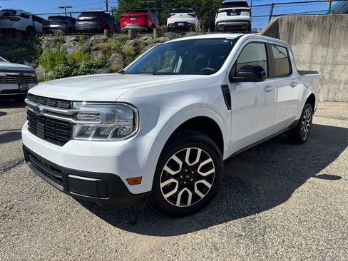 Used 2024 Ford Maverick Lariat AWD/4WD image 2