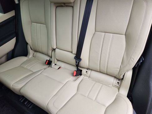 Used 2016 Land Rover Discovery Sport HSE image 26