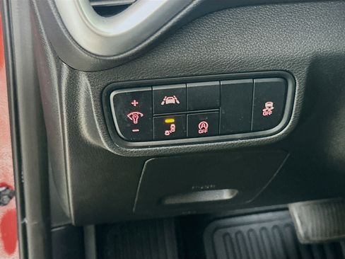 Used 2022 Kia Soul LX w/ Technology Package FWD image 17