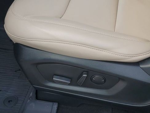 Certified 2023 Ford Explorer XLT w/ Equipment Group 202A image 12